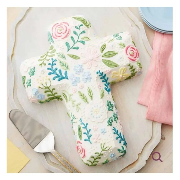 Wilton Christian Cross Aluminum Molded Cake Pan Baptism Confirmation NWT - Picture 2 of 4